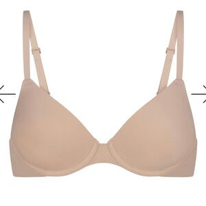 SKIMS Fits Everybody T-Shirt Bra in Nude 36D